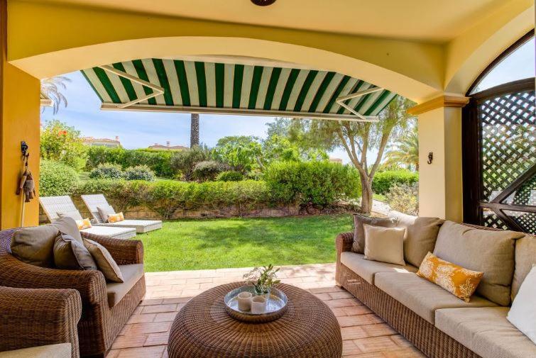 2Bedroom Bungalow Heated Shared Pool ,Near Carvoeiro And Ferrugudo Eksteriør bilde