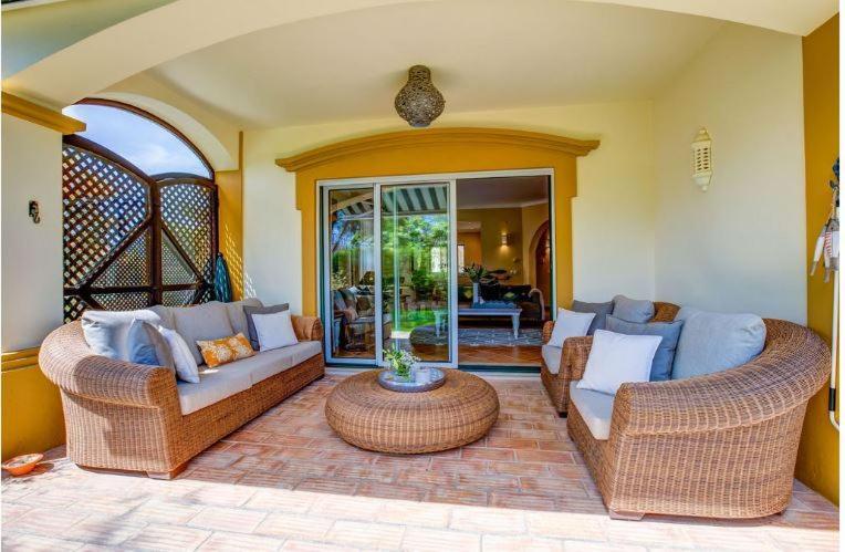 2Bedroom Bungalow Heated Shared Pool ,Near Carvoeiro And Ferrugudo Eksteriør bilde